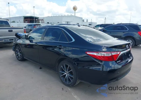 2015 Toyota Camry Xse z USA, uszkodzony, nr VIN 4T1BF1FK6FU925577